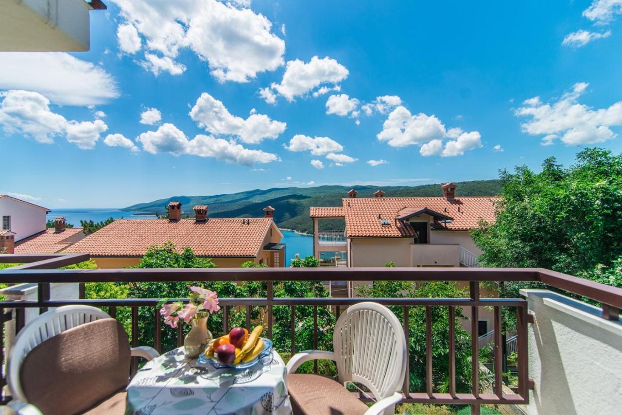 Apartments Pino Rabac Exterior photo