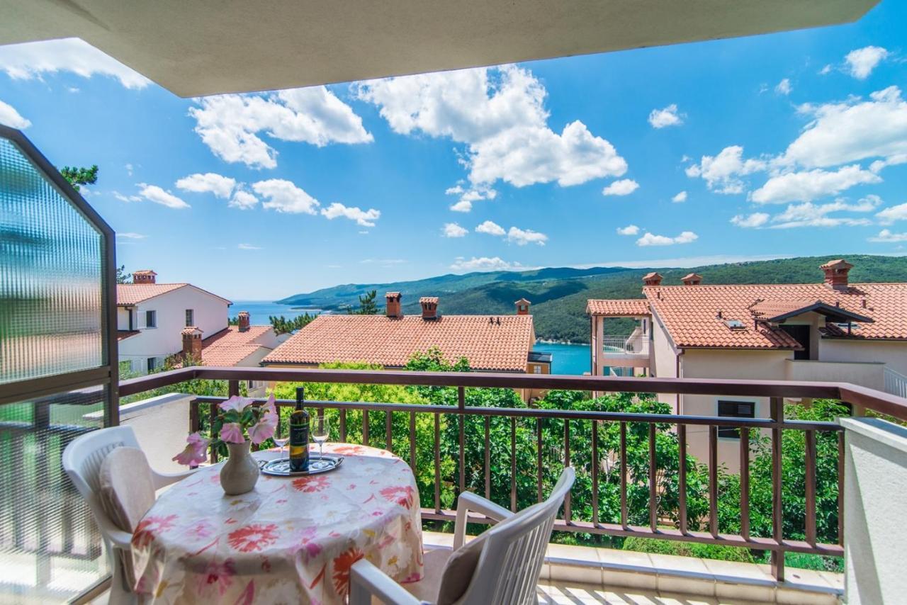 Apartments Pino Rabac Exterior photo