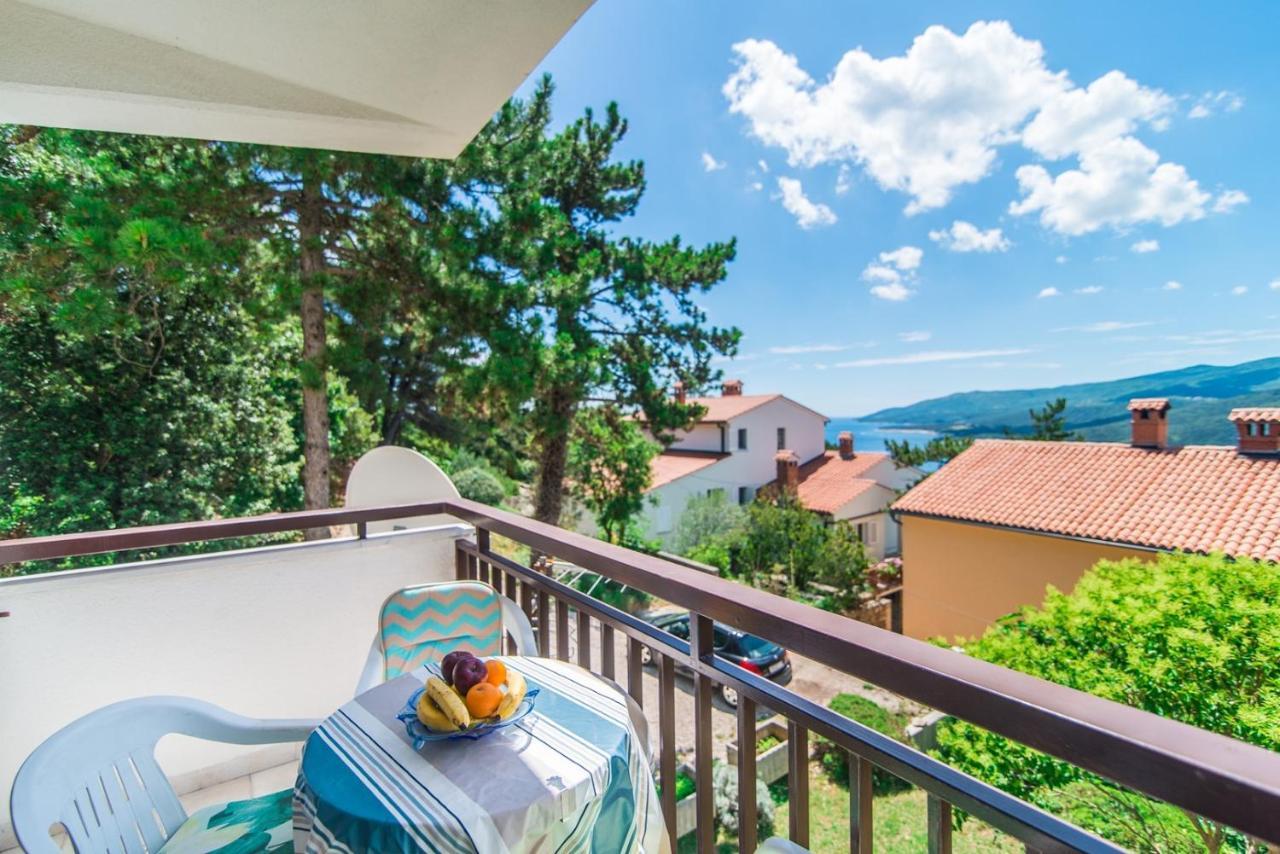 Apartments Pino Rabac Exterior photo