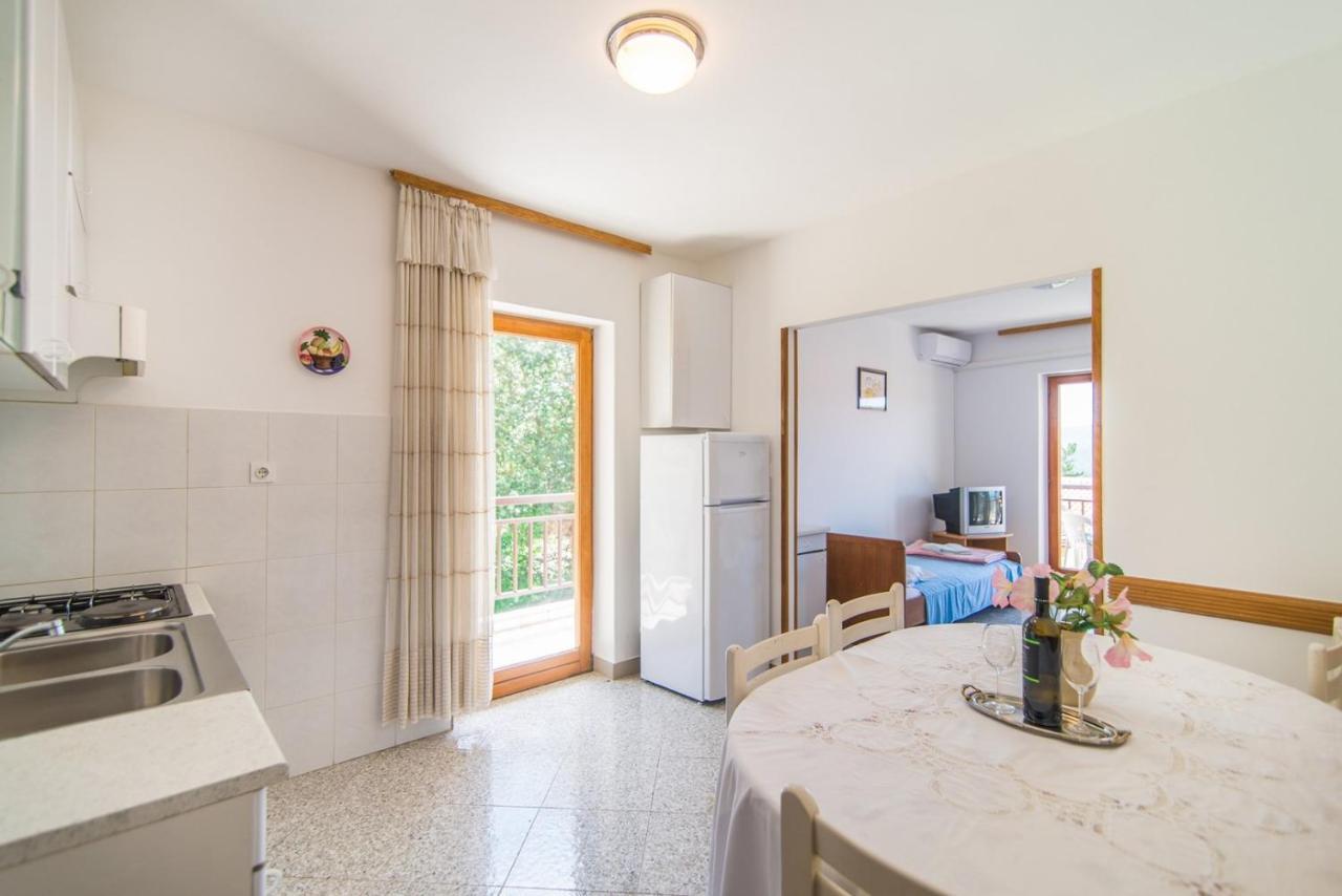 Apartments Pino Rabac Exterior photo