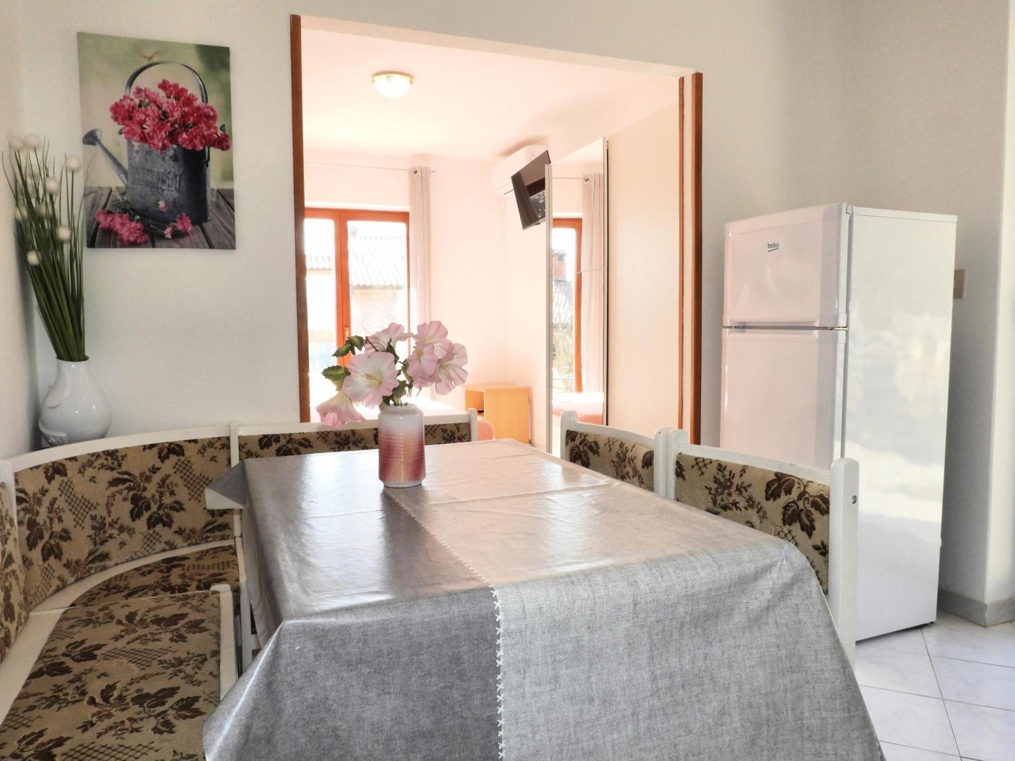 Apartments Pino Rabac Exterior photo